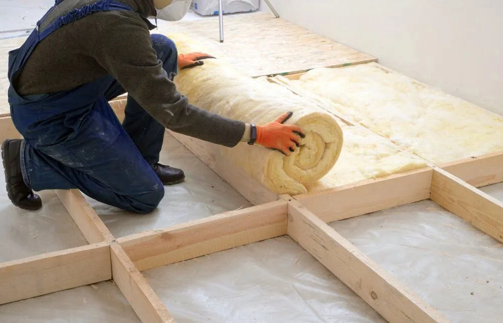 Vloerisolatie met glaswol op folie, Heerhugowaard, Rato Bouw